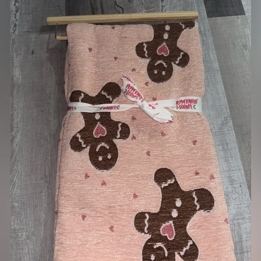 Peppermint 🎄charming pink